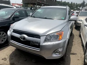 Toyota RAV4 2013 Silver