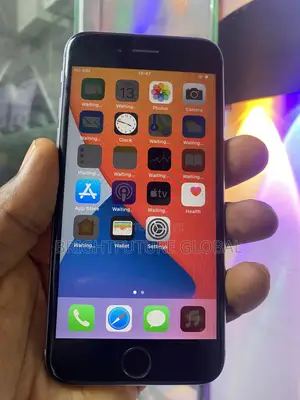 Photo - New Apple iPhone 6s 32 GB Silver