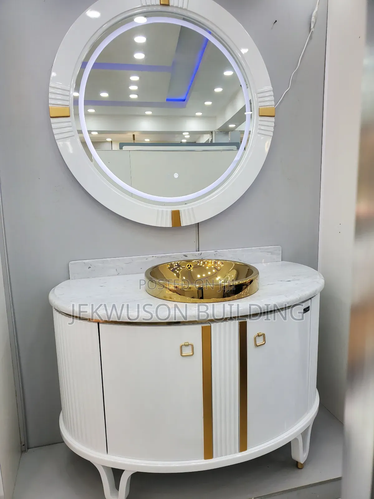 Single Basin Luxury Cabinet White Color