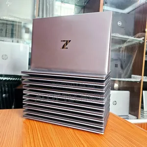 Laptop HP ZBook Firefly G8 16GB Intel Core I7 SSD 512GB