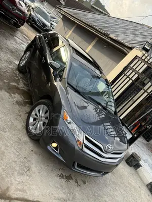 Photo - Toyota Venza 2014 Gray