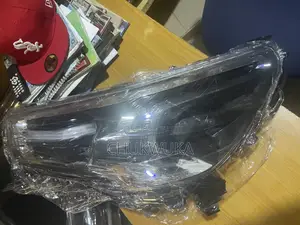Headlamp Hilux 2024