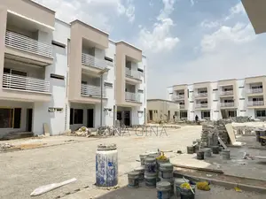 4bdrm Duplex in Main Utako for sale