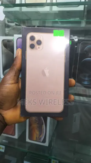 New Apple iPhone 11 Pro Max 256 GB Gold