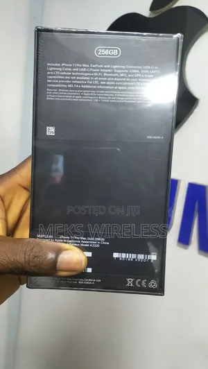 New Apple iPhone 11 Pro Max 256 GB Gold