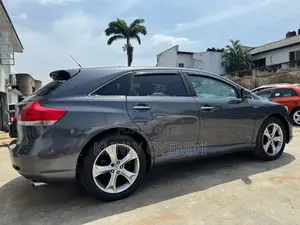 Toyota Venza V6 2012 Gray