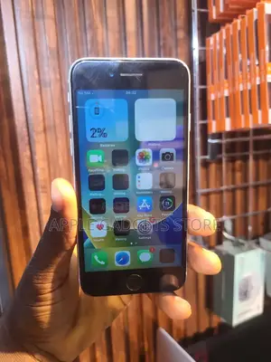 Apple iPhone 8 64 GB White