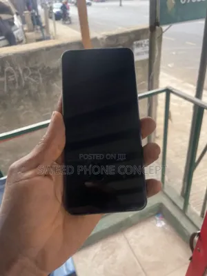 Photo - Vivo Y17s 128 GB Gray