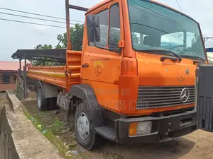 Mercedes Benz 814 Tipper Truck