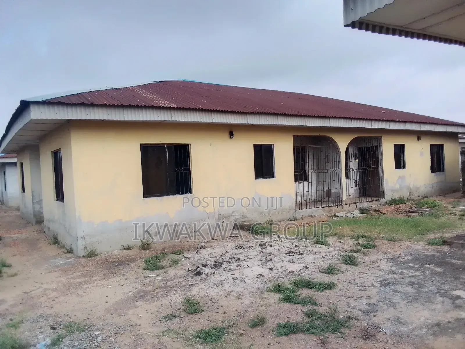 2bdrm Block of Flats in Ndokwa West for sale