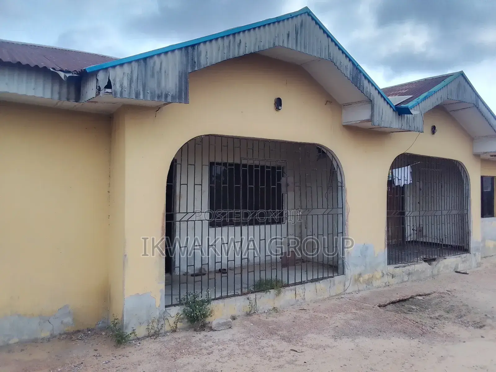 2bdrm Block of Flats in Ndokwa West for sale
