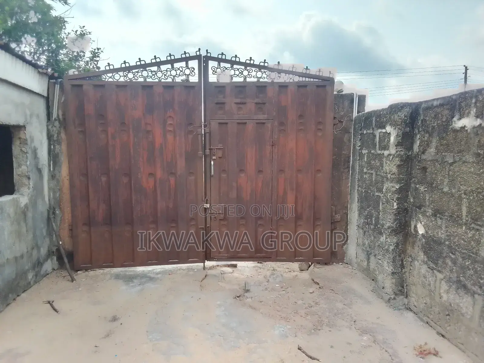 2bdrm Block of Flats in Ndokwa West for sale