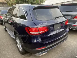 Mercedes-Benz GLC-Class 2016 Blue