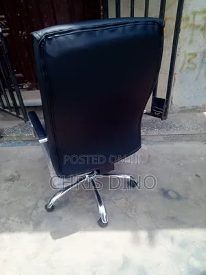 107 Economic Executive Office Chair