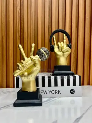 The Voice’ Decor