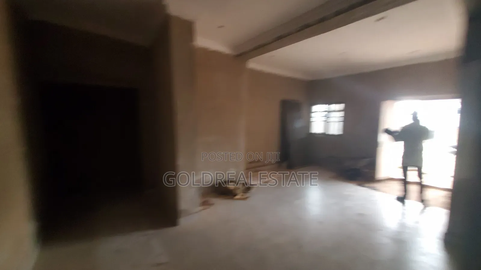 16bdrm Maisonette in City College, Karu for sale