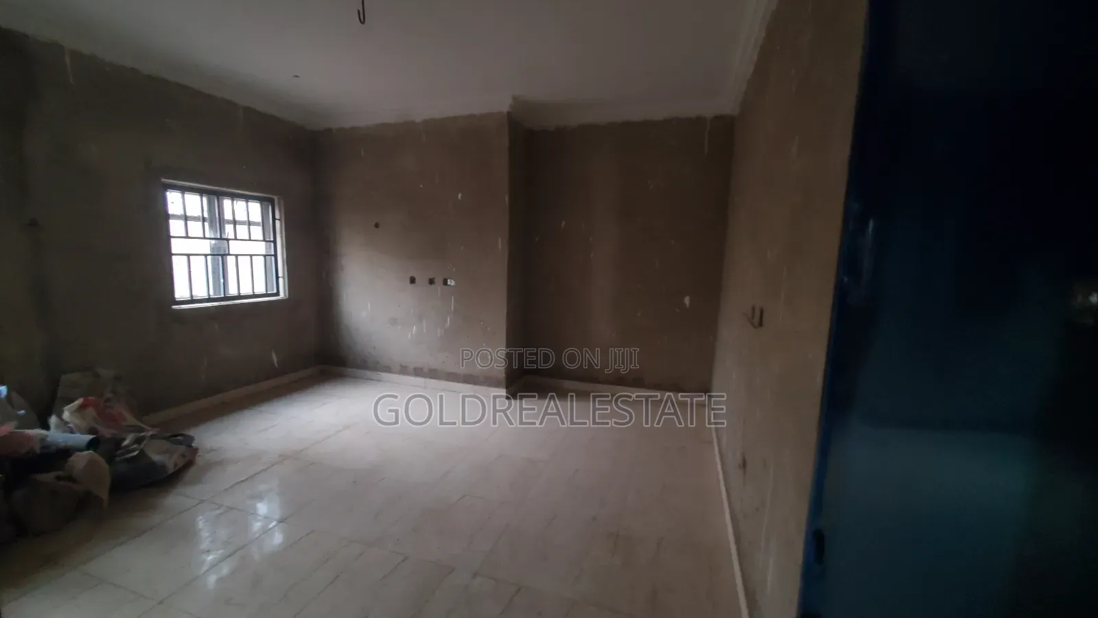 16bdrm Maisonette in City College, Karu for sale