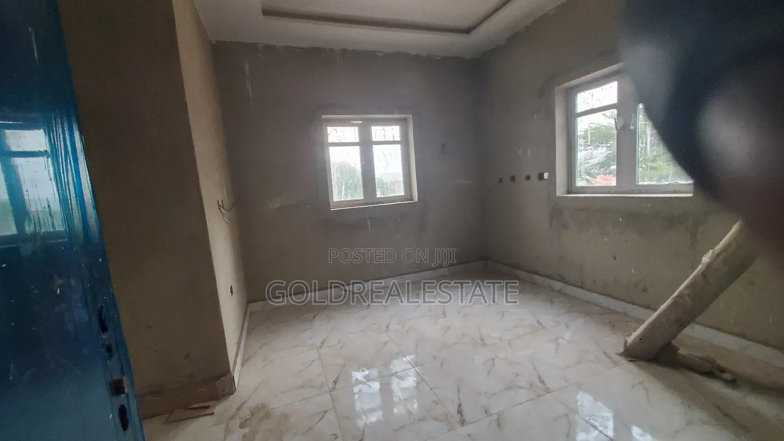 16bdrm Maisonette in City College, Karu for sale