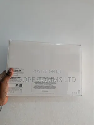 New Laptop Apple MacBook Air 2020 M1 8GB Apple M1 SSD 256GB