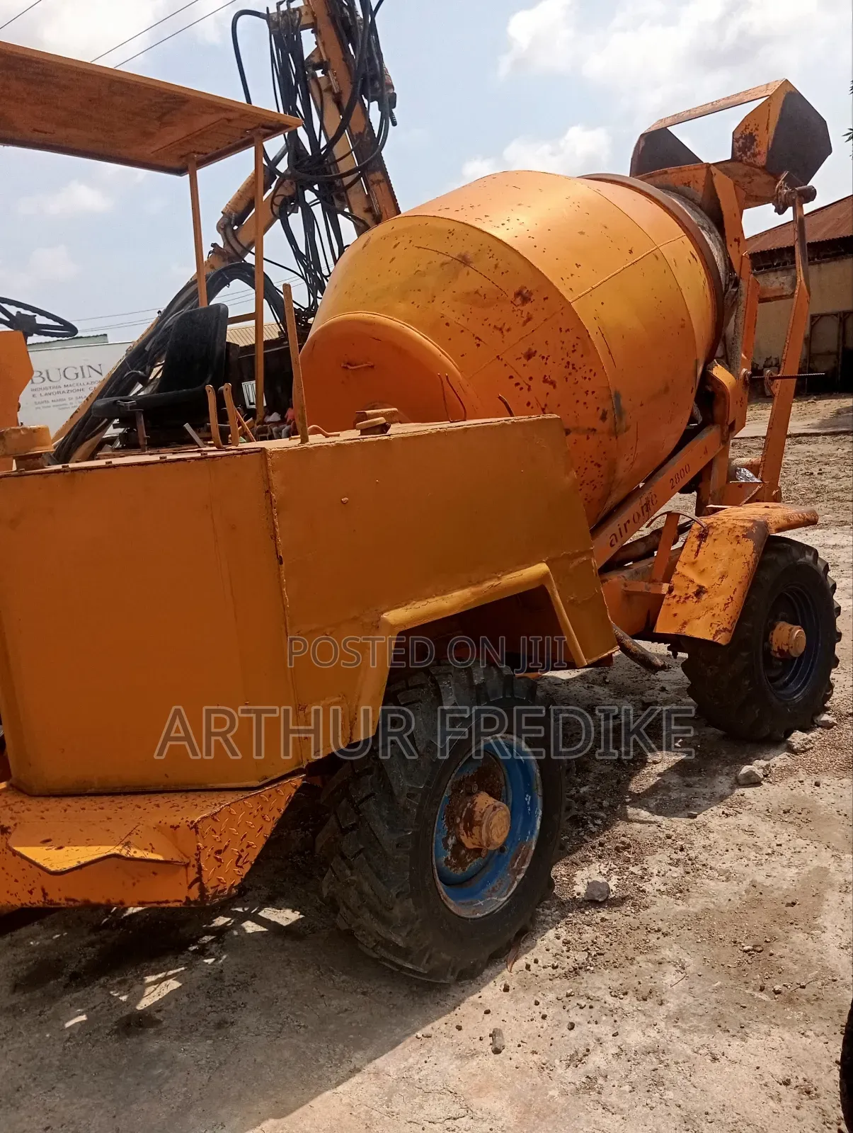 Self Loader Concrete Mixer for Sale