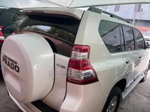 Toyota Land Cruiser Prado 2015 White