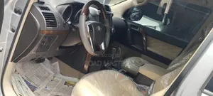 Toyota Land Cruiser Prado 2015 Silver