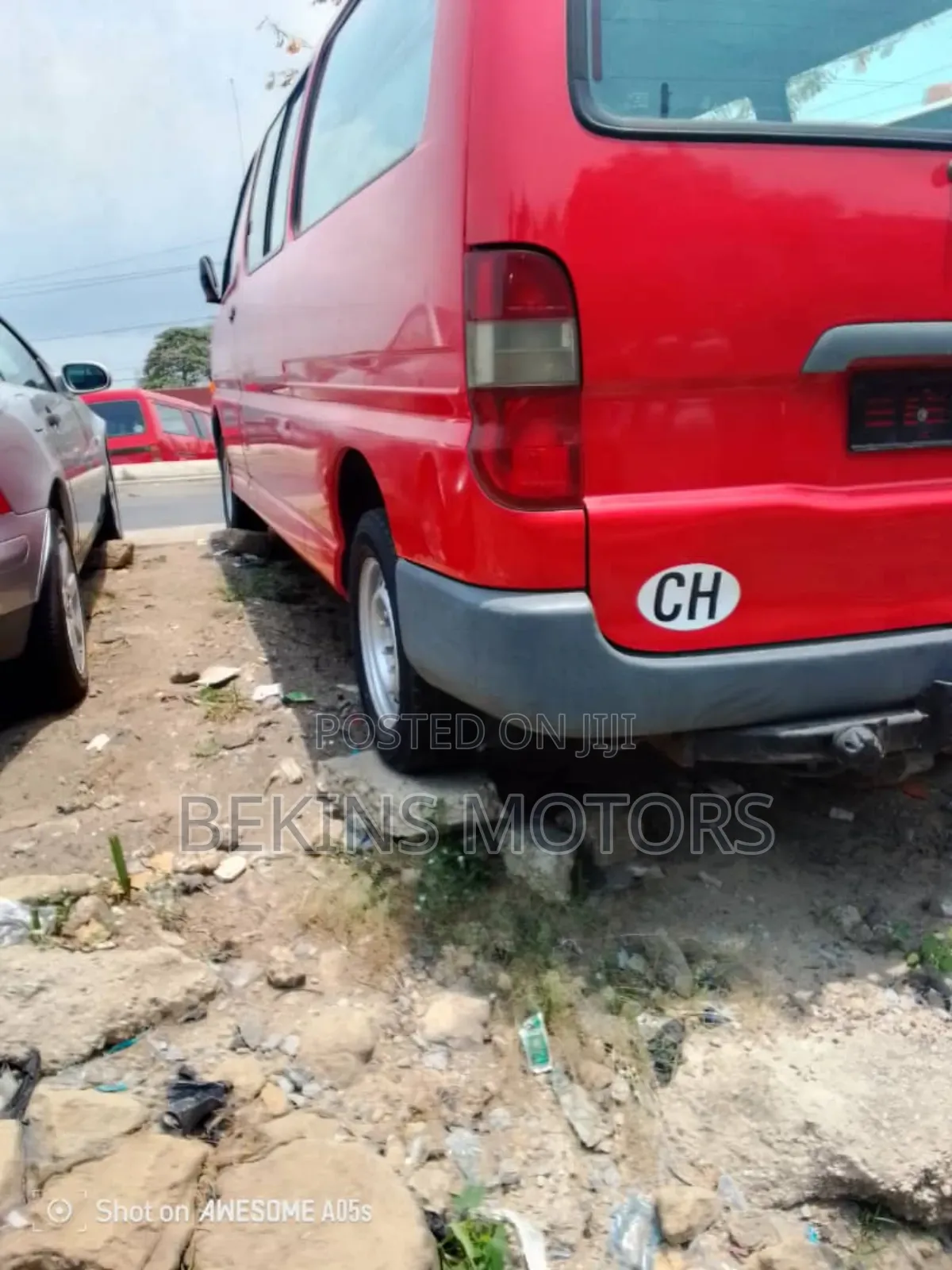Toyota HiAce 2007 Red