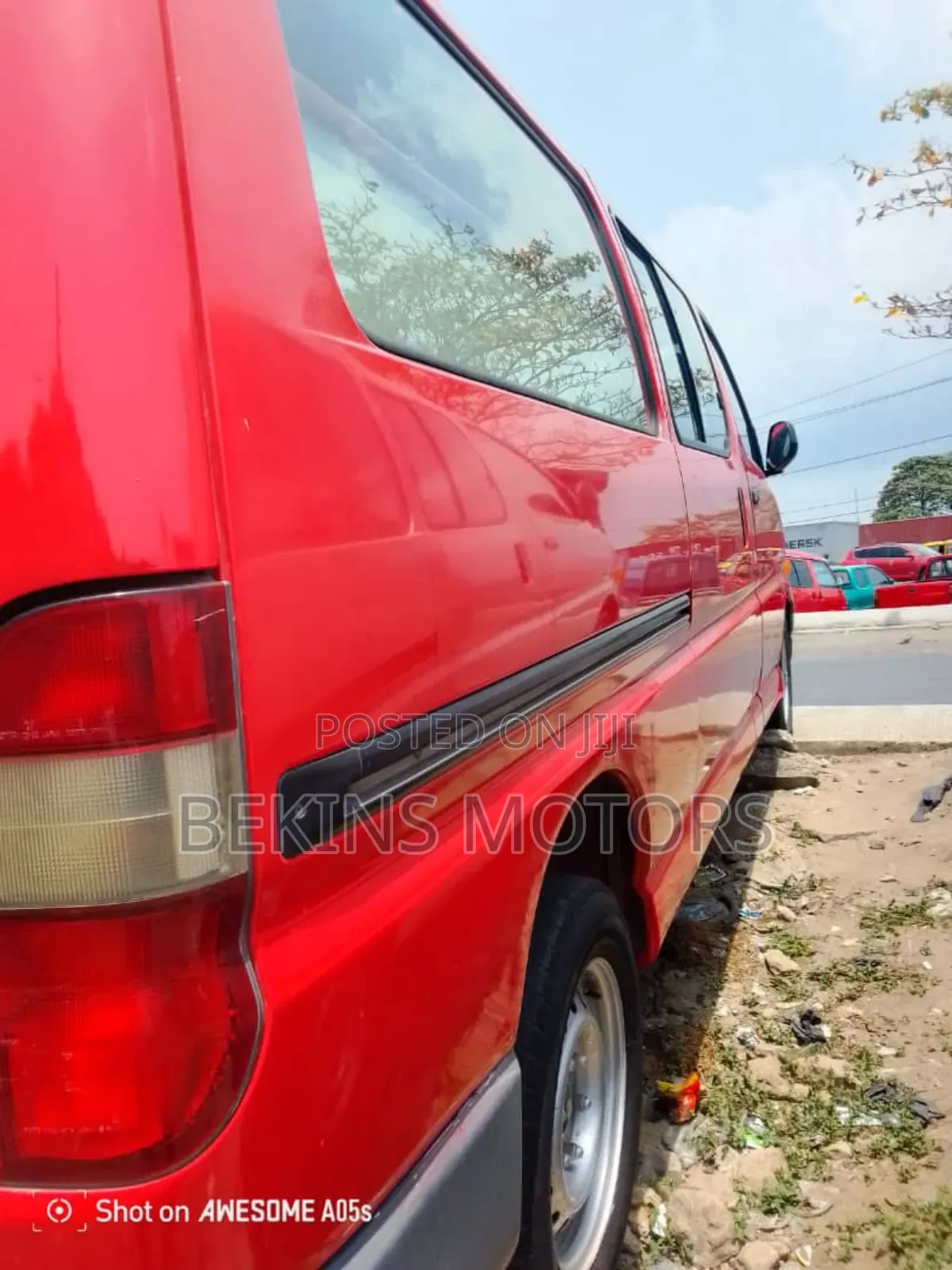 Toyota HiAce 2007 Red