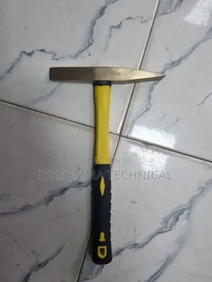 Non Sparking / Brass Chipping Hammer