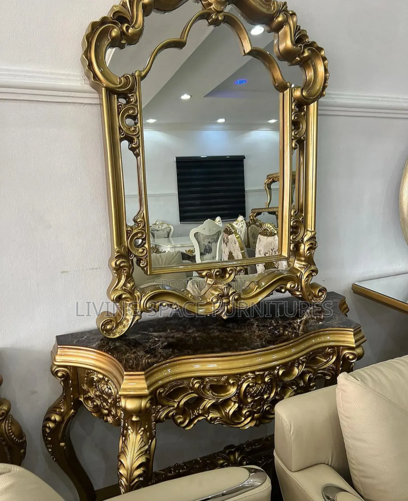 Royal Wood Console Mirror With Table ( Full Set)