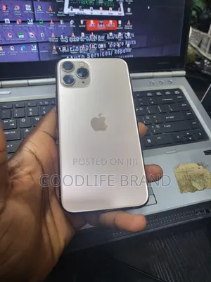 Apple iPhone 11 Pro 64 GB Gray