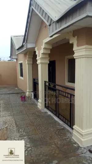 Photo - 8bdrm House in Temidayo Estate, Ologuneru for sale