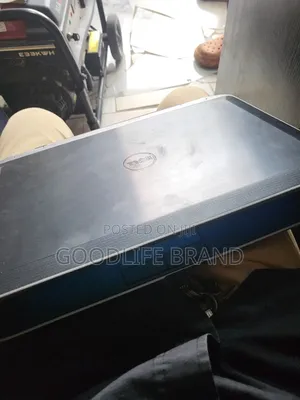 Laptop Dell Latitude 7400 4GB Intel Core I5 HDD 500GB