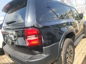 New Toyota Land Cruiser Prado 2024 Black