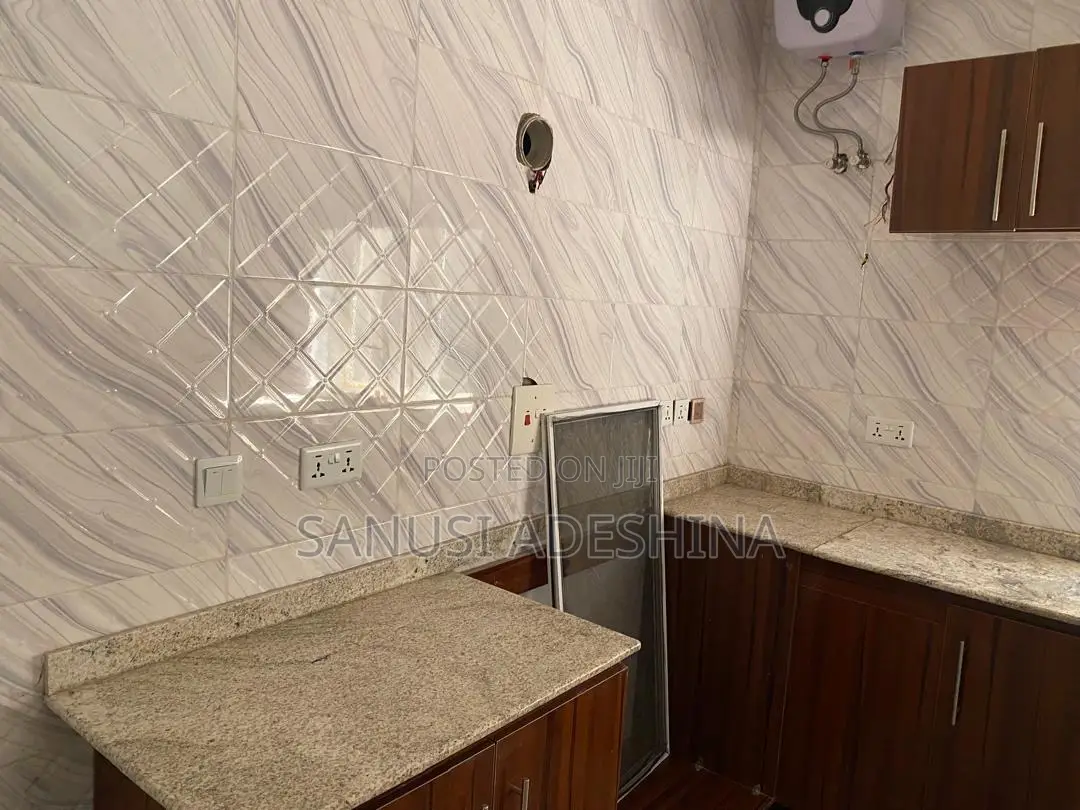 3bdrm Block of Flats in Jahi Gilmore,Fct for sale
