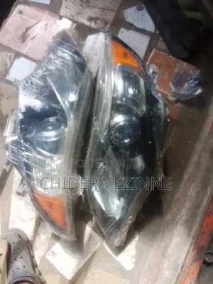 Toyota Camry 2013 Model Sport the Two Side Headlight