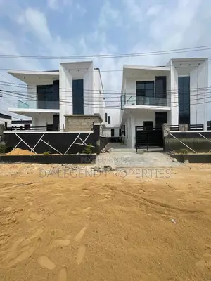4bdrm Duplex in Ikota for sale