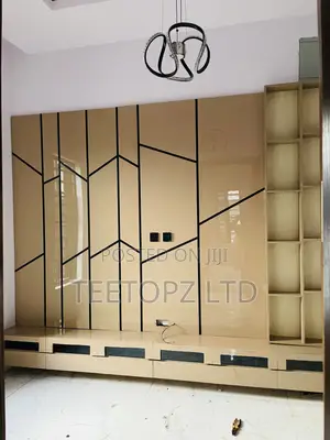 Luxury Tv Consolees