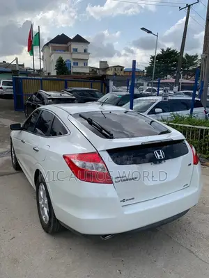 Honda Accord Crosstour 2011 White