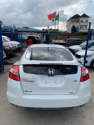 Honda Accord Crosstour 2011 White
