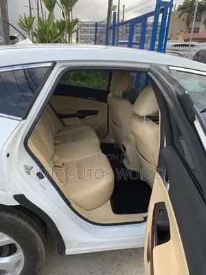 Honda Accord Crosstour 2011 White