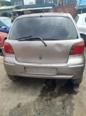 Toyota Yaris 2005 Gold