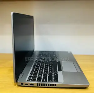 Laptop Dell Precision 3541 16GB Intel Core i5 SSD 256GB