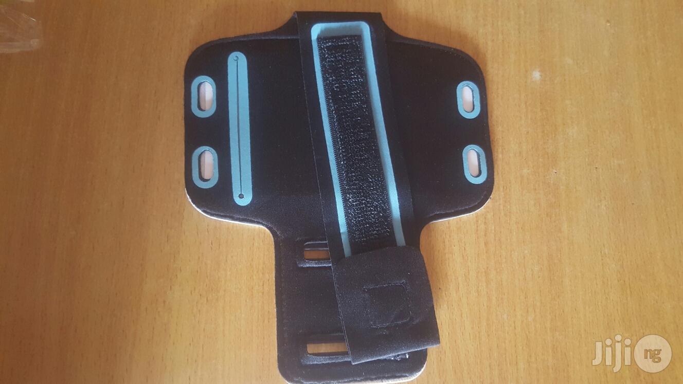 Phone Pouch For Exercise