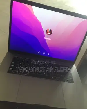 Laptop Apple MacBook Pro 16GB Intel Core i7 SSHD (Hybrid) 256GB