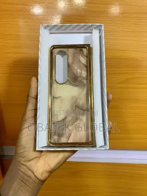 Fold 4 Pouch