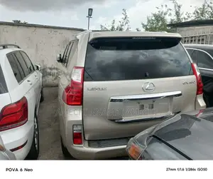 Lexus GX 460 2012 Gold