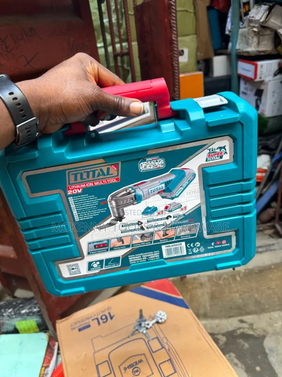 Tmli2022
Cordless Multi-Tool