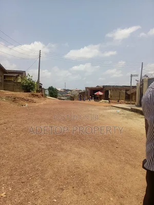 Furnished 2bdrm Bungalow in Pen Apple Estate, Agric for sale