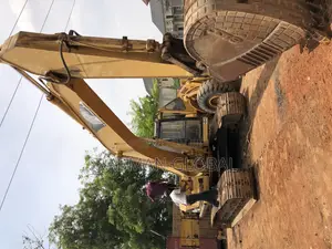 Photo - Cat 320b Excavator
